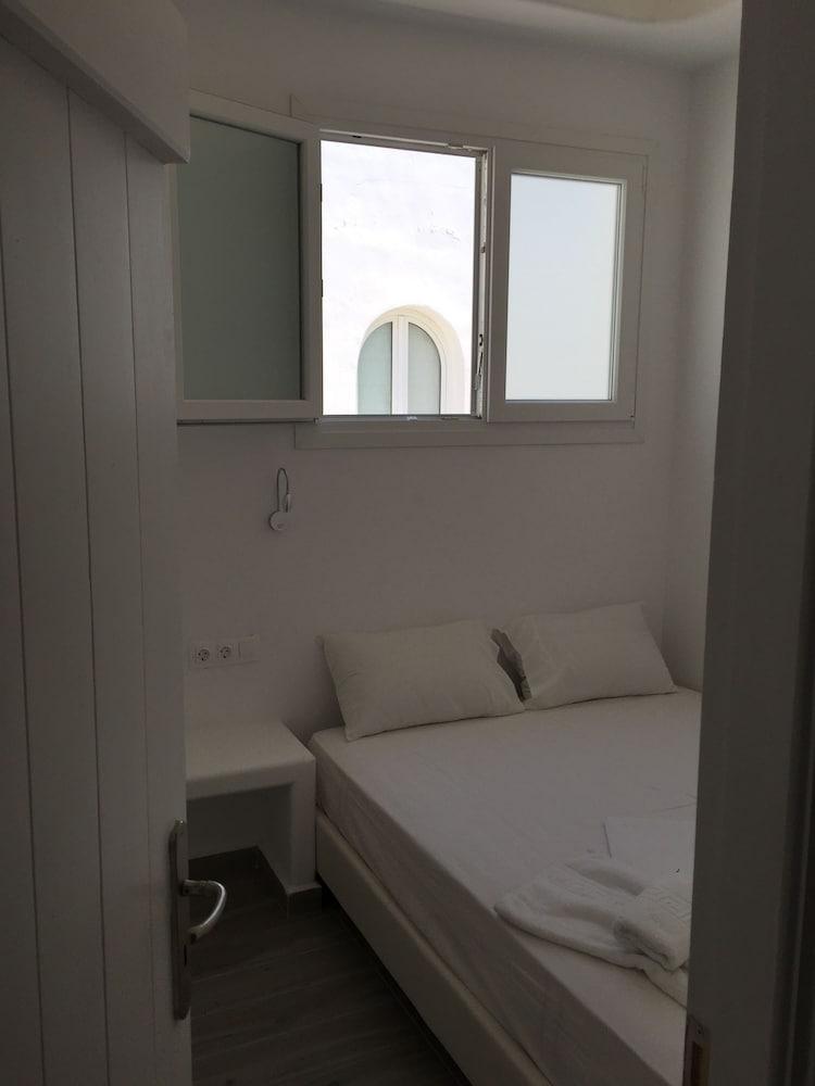 Depis Suites Naxos City 외부 사진
